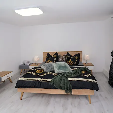 Traumschloss Apartman *